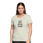 This Girl Runs On Jesus & Insulin Women’s Comfort T-Shirt - heather oatmeal